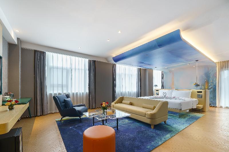 Ibis Hotel (Maoming Cultural Square) image
