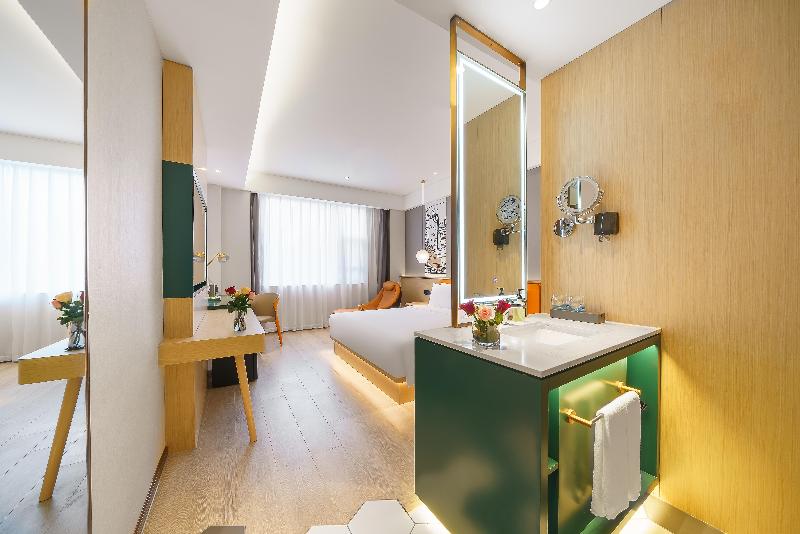 Ibis Hotel (Maoming Cultural Square) image