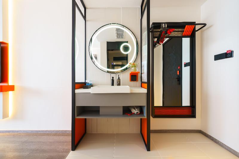 Ibis Hotel (Maoming Cultural Square) image