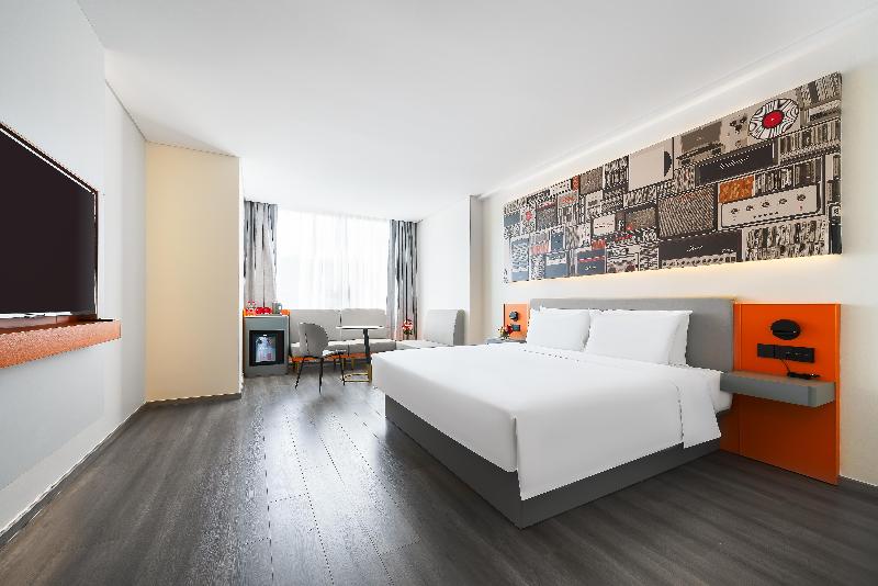 Ibis Hotel (Maoming Cultural Square) image