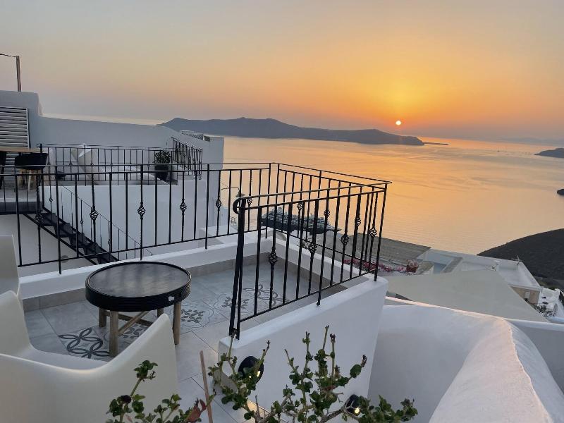 Doukas Caldera Suites Fira — photo 10
