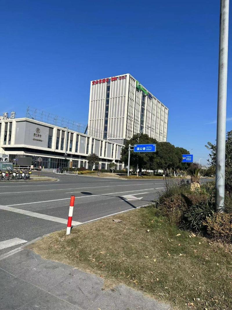 Ibis Hotel (Haiyan Economic Development Zone) image