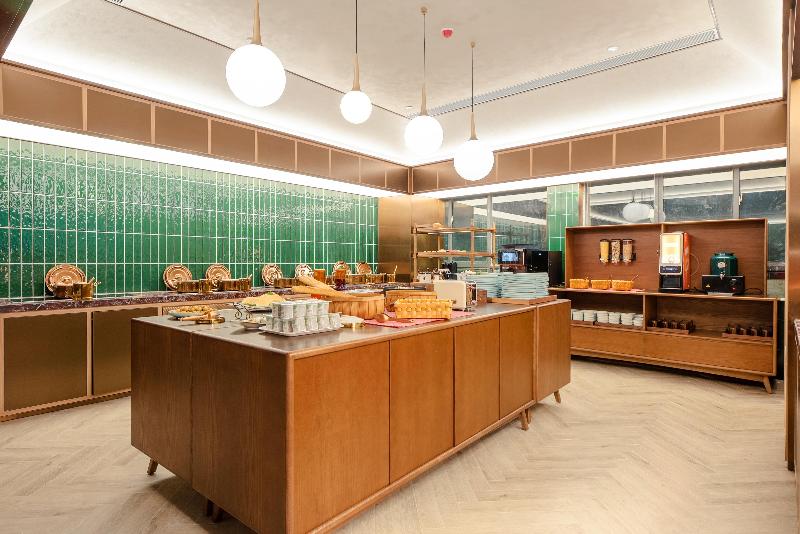 Ibis Hotel Baoji South Station High Tech Area image