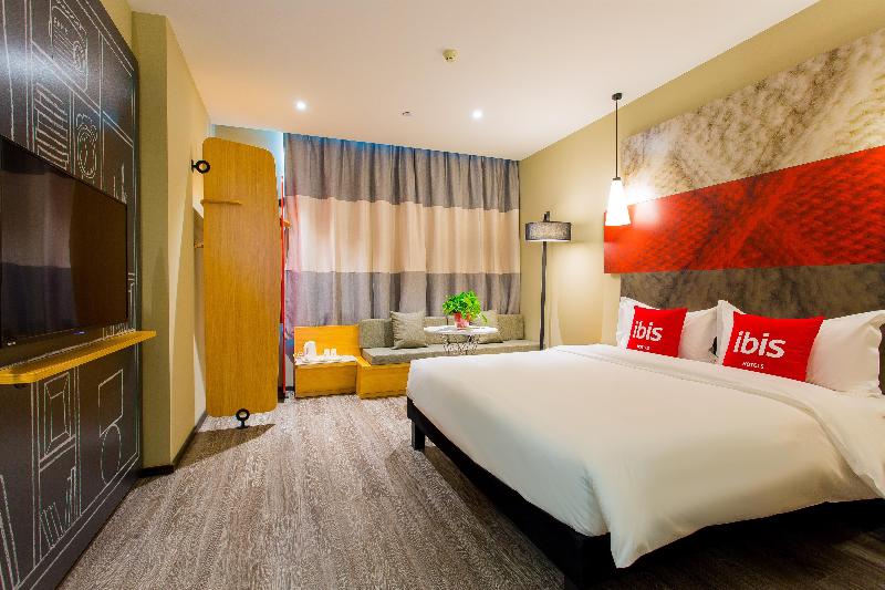 Ibis Hotel Baoji South Station High Tech Area image