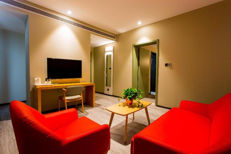 Ibis Hotel Baoji South Station High Tech Area image