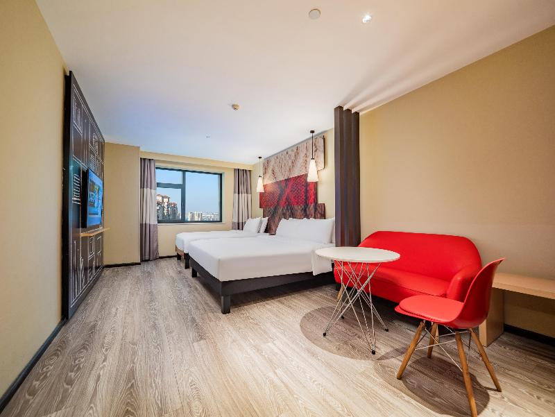 Ibis Hotel Chengdu Kuanzhai Alleys Center