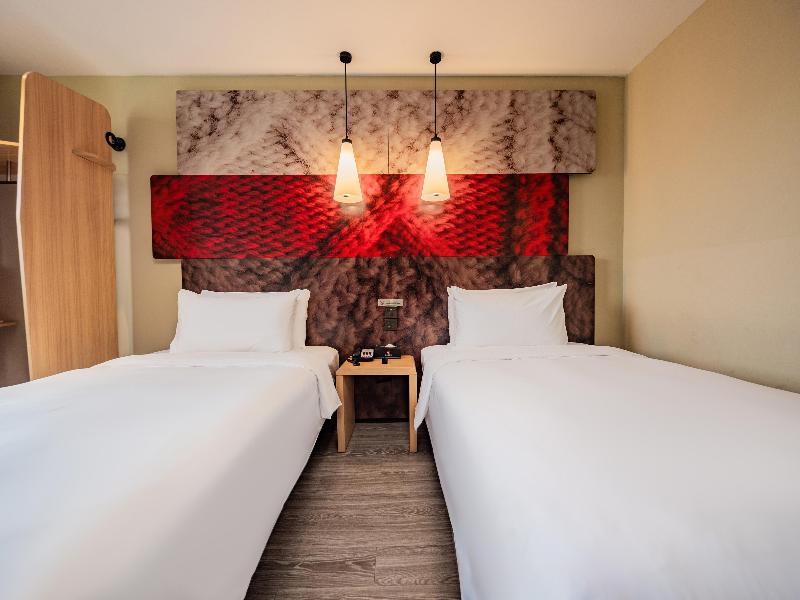 Ibis Hotel Chengdu Kuanzhai Alleys Center