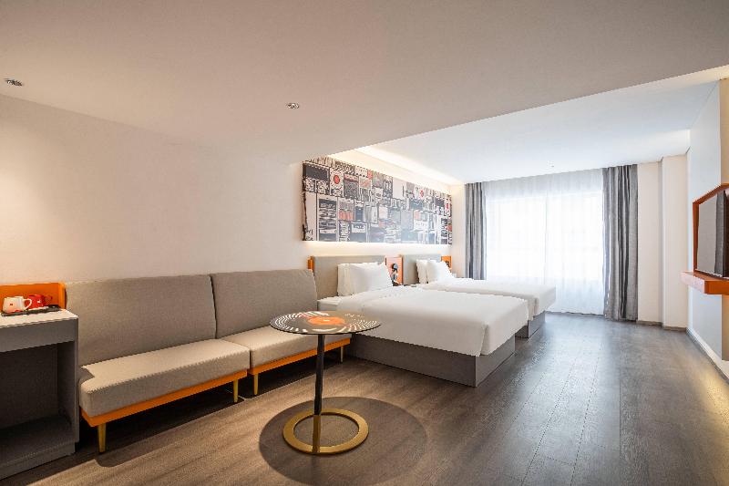 Ibis Hotel (Golmud Kunlun Garden) image