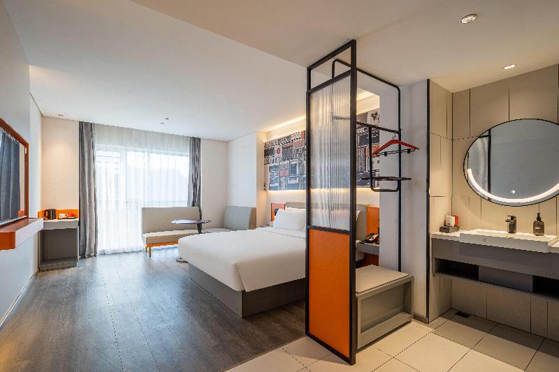 Ibis Hotel (Golmud Kunlun Garden) image