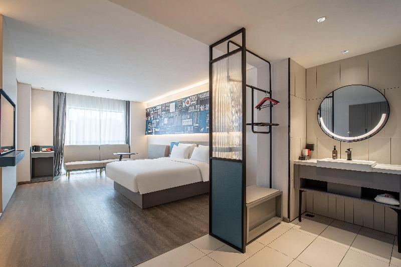 Ibis Hotel (Golmud Kunlun Garden) image