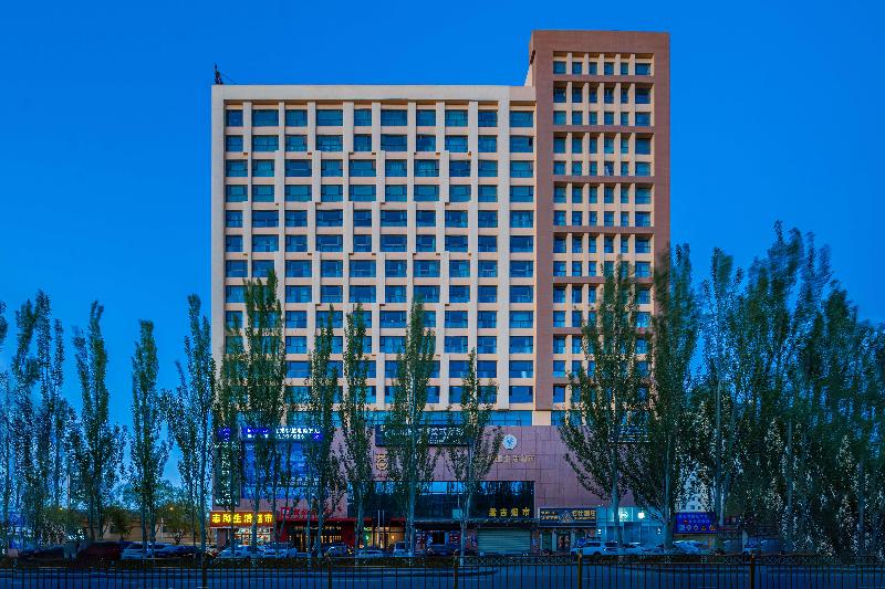 Ibis Hotel (Golmud Kunlun Garden) image
