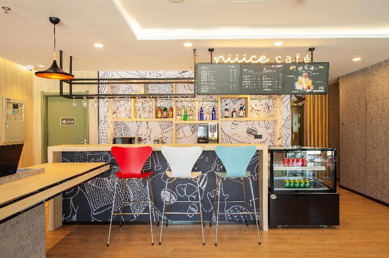 Ibis Hotel Tongliao Gan Qi Ka Administration Cent image