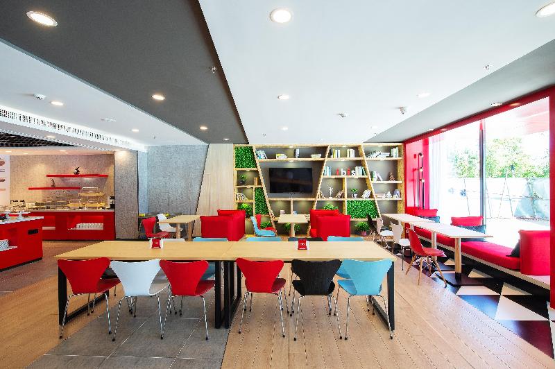 Ibis Hotel Tongliao Gan Qi Ka Administration Cent image