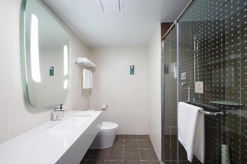 Ibis Hotel Tongliao Gan Qi Ka Administration Cent image