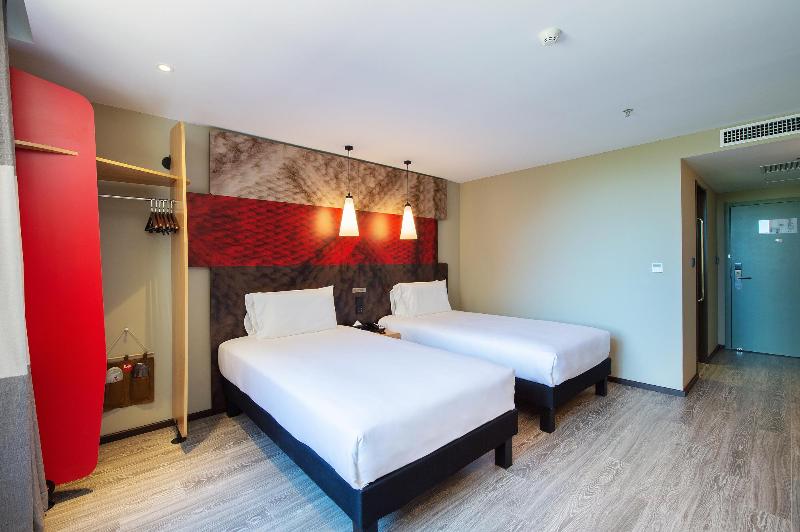 Ibis Hotel Tongliao Gan Qi Ka Administration Cent image