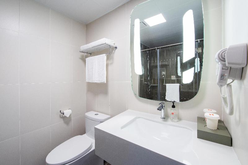 Ibis Hotel Tongliao Gan Qi Ka Administration Cent image