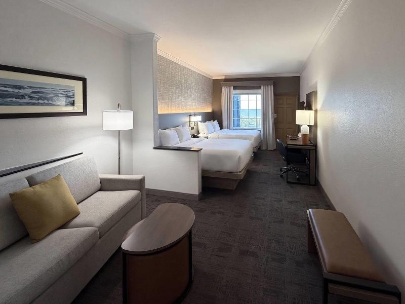 Comfort Suites Galveston image
