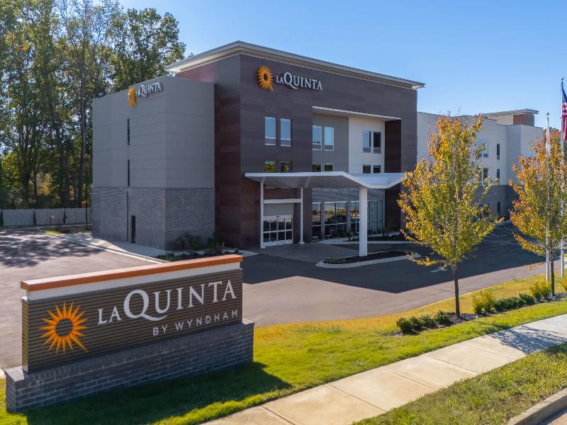 La Quinta Inn & Suites By Wyndham Olive Branch image
