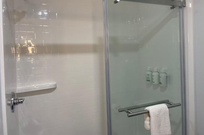 La Quinta Inn & Suites By Wyndham Olive Branch image