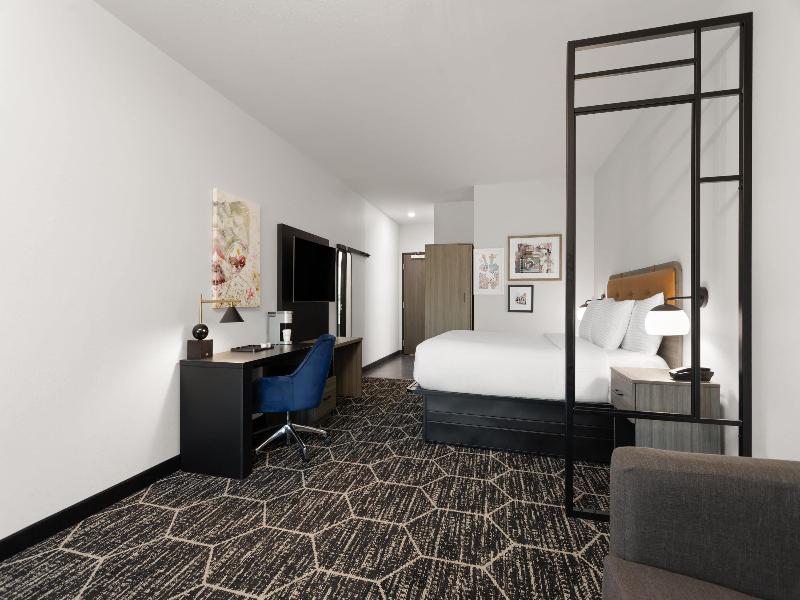 La Quinta Inn & Suites By Wyndham Olive Branch image