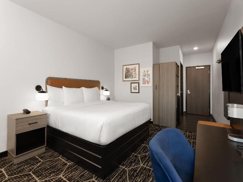 La Quinta Inn & Suites By Wyndham Olive Branch image
