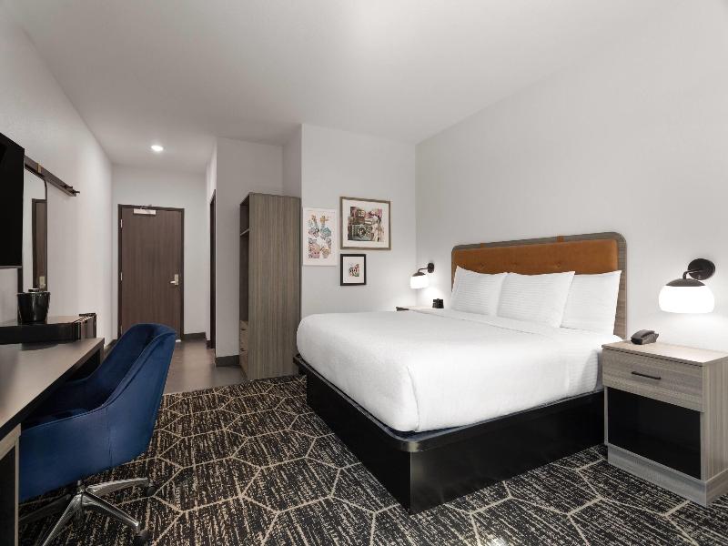 La Quinta Inn & Suites By Wyndham Olive Branch image