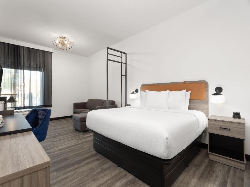 La Quinta Inn & Suites By Wyndham Olive Branch image