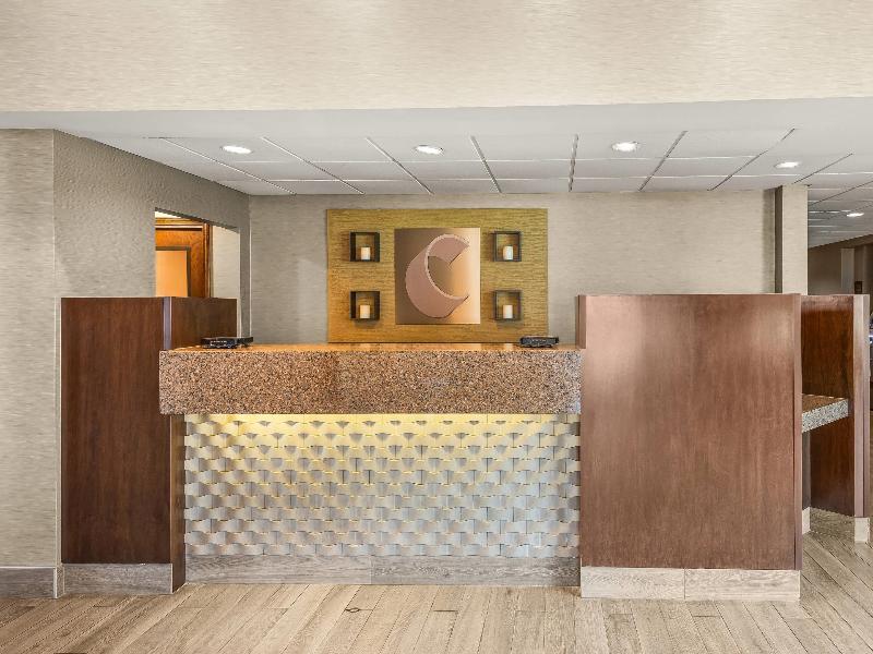 Comfort Suites Green Bay Area — photo 77