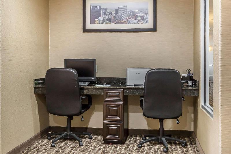 Hotel Comfort Suites Houston IAH/Beltway 8