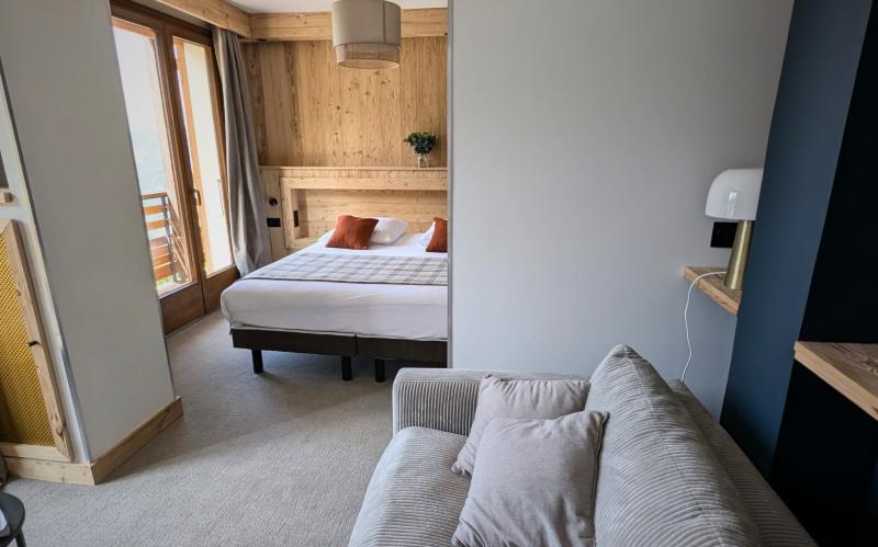 Bed room