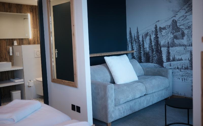 Bed room