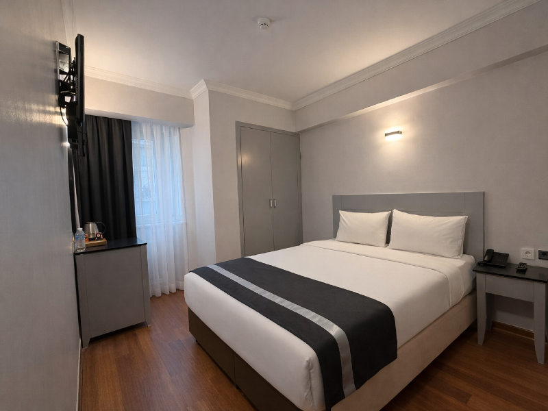 Peak Star Hotel 4