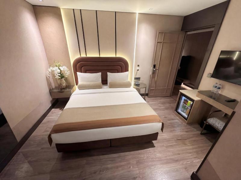 Edition Old City Hotel image