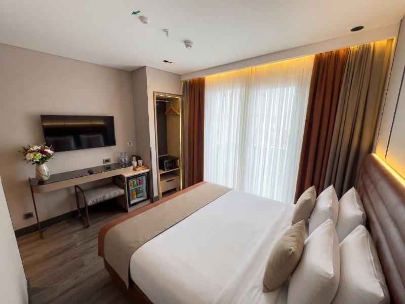 Edition Old City Hotel image