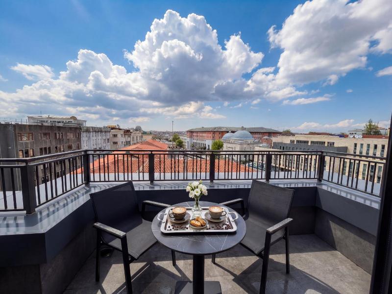 Edition Old City Hotel image