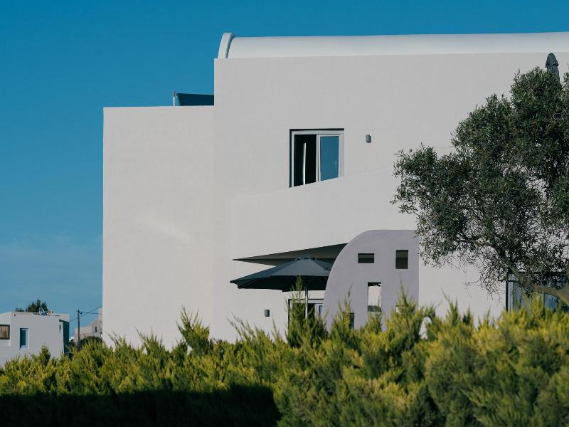Elements Cozy Suites
