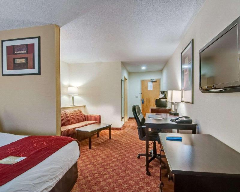 Hotel Comfort Suites Salem-Roanoke I-81