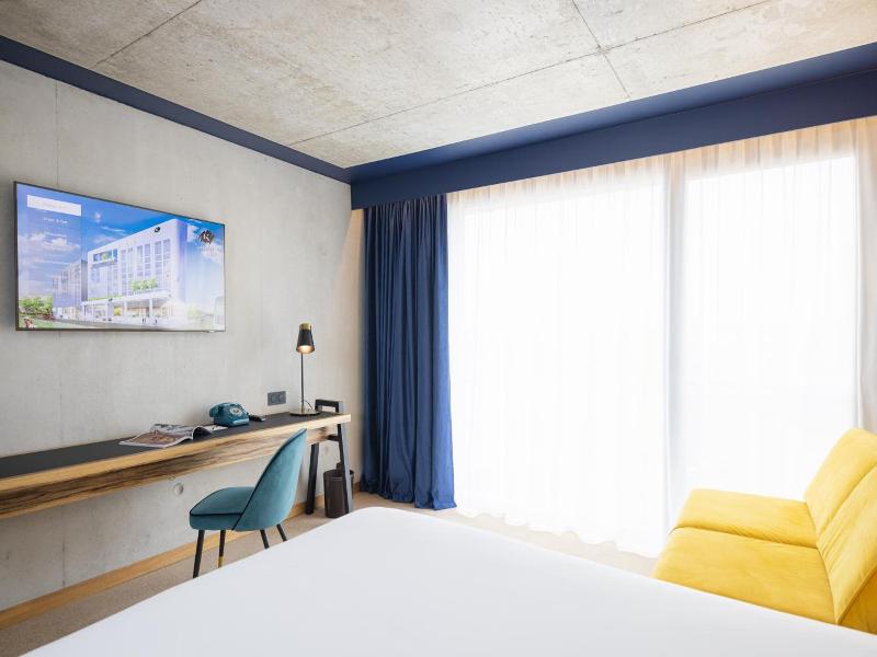 Kopster Hotel Residence Paris Ouest Colombes image