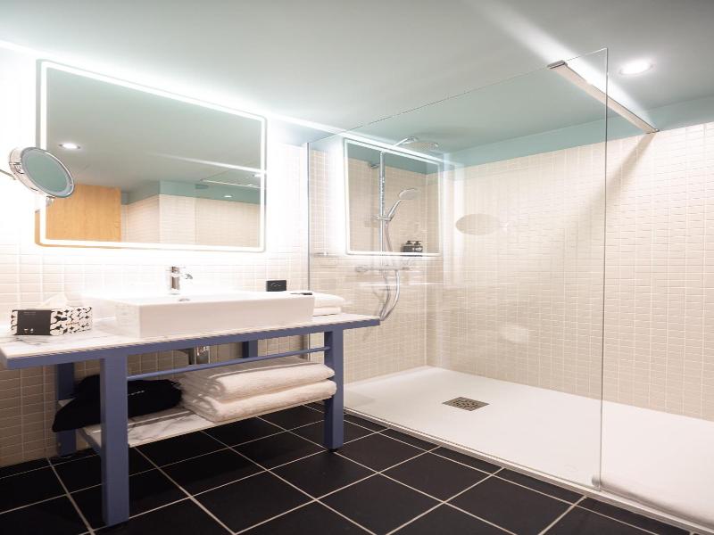 Kopster Hotel Residence Paris Ouest Colombes image