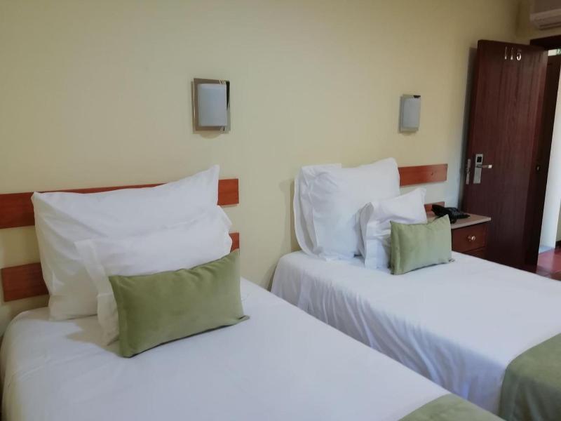 Adelaide Hotel image