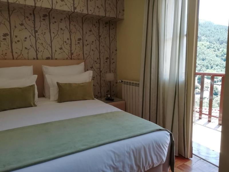 Adelaide Hotel image