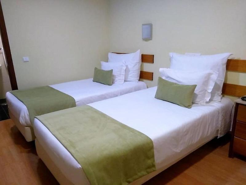 Adelaide Hotel image