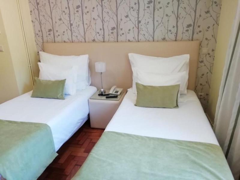 Adelaide Hotel image