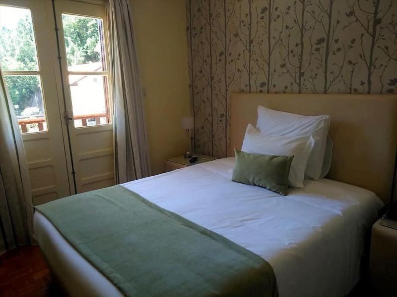 Adelaide Hotel image