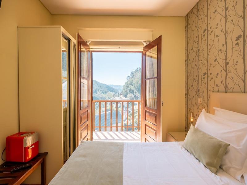 Adelaide Hotel image