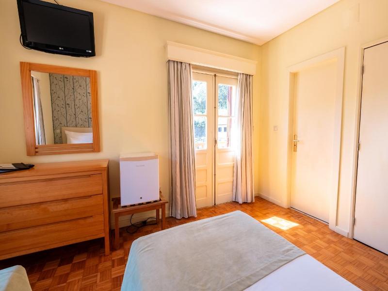 Adelaide Hotel image