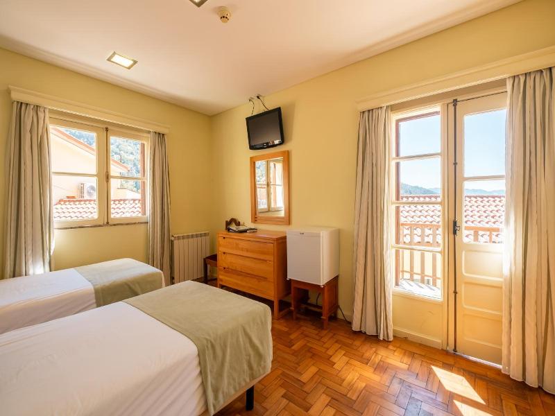 Adelaide Hotel image