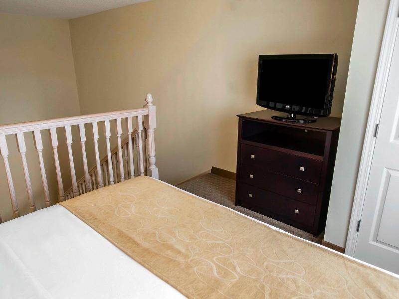 Comfort Suites University Notre Dame South Bend image