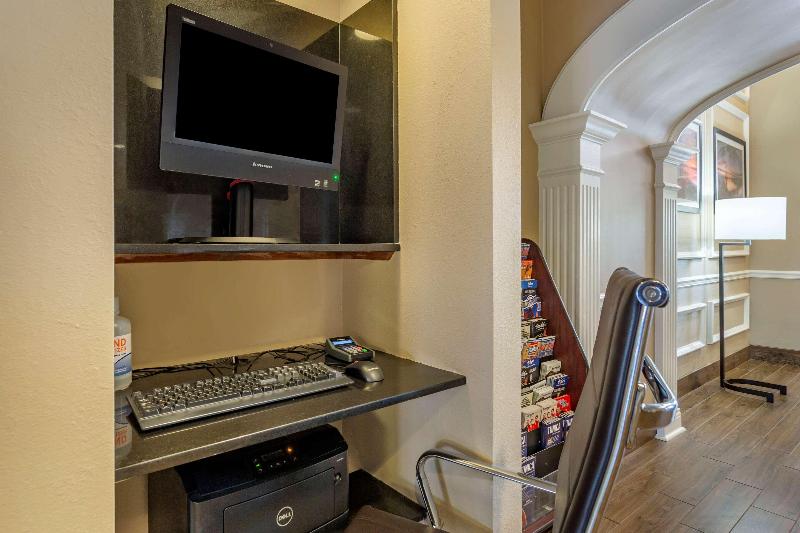 Comfort Suites Southaven - Memphis South image
