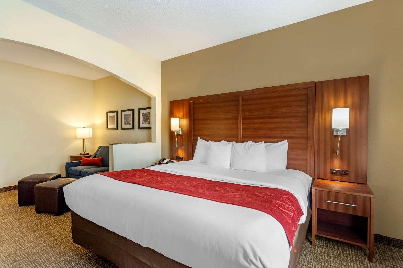 Comfort Suites Southaven - Memphis South image